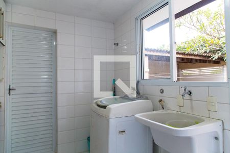 Casa à venda com 214m², 3 quartos e 3 vagasÁrea de Serviço