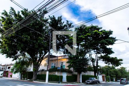 Casa à venda com 214m², 3 quartos e 3 vagasFachada