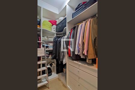 Casa de condomínio para alugar com 400m², 4 quartos e 4 vagasCloset suíte master