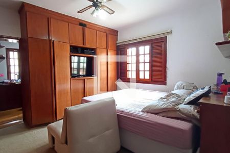 Casa de condomínio para alugar com 400m², 4 quartos e 4 vagasSuíte