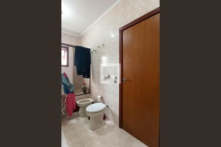 Casa de condomínio para alugar com 400m², 4 quartos e 4 vagasBanheiro suíte master