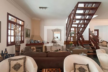 Sala de estar de casa de condomínio à venda com 4 quartos, 400m² em Alphaville, Santana de Parnaíba