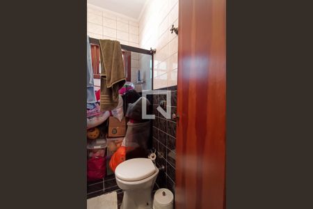 Casa de condomínio para alugar com 400m², 4 quartos e 4 vagasBanheiro social