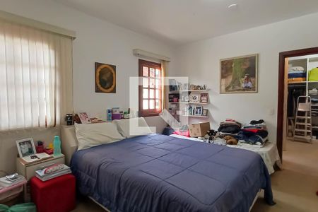 Casa de condomínio para alugar com 400m², 4 quartos e 4 vagasSuíte master