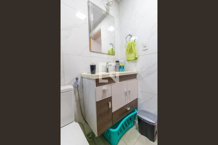 Casa à venda com 150m², 2 quartos e 2 vagas Casa à venda com 150m², 2 quartos e 2 vagasBanheiro 1