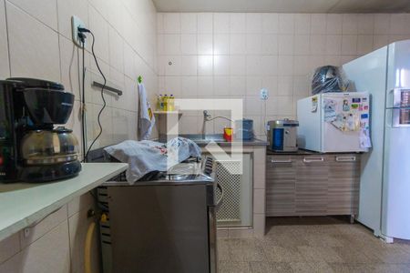 Casa à venda com 150m², 2 quartos e 2 vagas Casa à venda com 150m², 2 quartos e 2 vagasCozinha