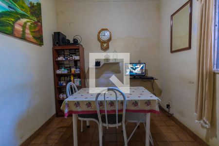 Casa à venda com 150m², 2 quartos e 2 vagas Casa à venda com 150m², 2 quartos e 2 vagasCozinha