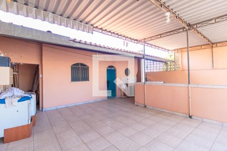 Casa à venda com 150m², 2 quartos e 2 vagas Casa à venda com 150m², 2 quartos e 2 vagasÁrea de serviço