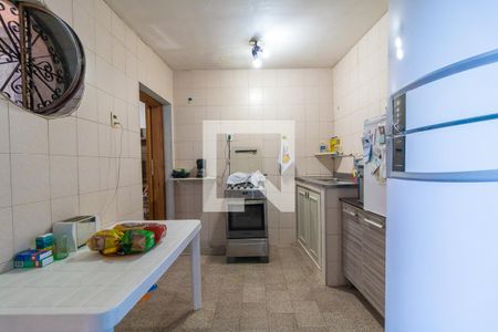Casa à venda com 150m², 2 quartos e 2 vagas Casa à venda com 150m², 2 quartos e 2 vagasCozinha