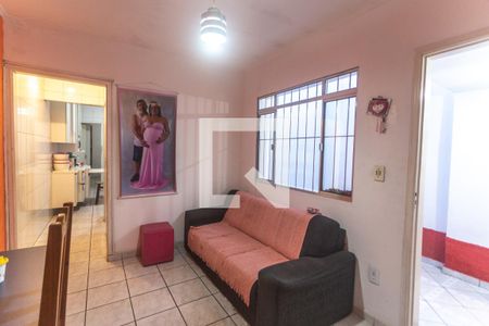Sala de estar de casa à venda com 2 quartos, 220m² em Ferrazópolis, São Bernardo do Campo
