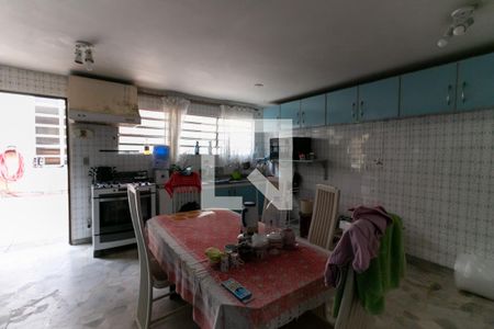 Cozinha de casa à venda com 3 quartos, 300m² em Mirandópolis, São Paulo