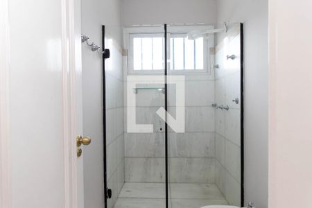 Casa à venda com 1300m², 4 quartos e 4 vagas Casa à venda com 1300m², 4 quartos e 4 vagasBanheiro Suite 1