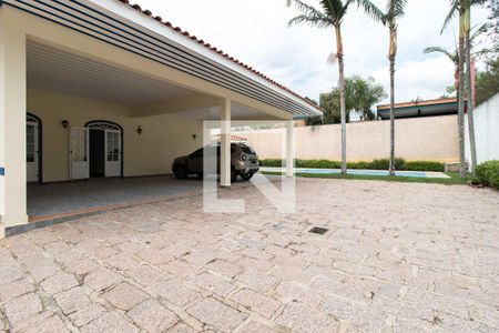 Casa à venda com 1300m², 4 quartos e 4 vagas Casa à venda com 1300m², 4 quartos e 4 vagasGaragem