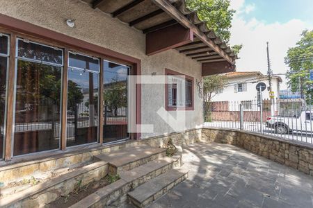 Casa para alugar com 240m², 3 quartos e 4 vagasQuintal