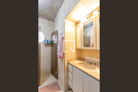 Casa para alugar com 240m², 3 quartos e 4 vagasBanheiro Social