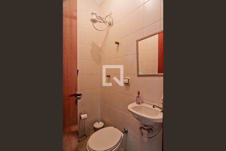 Casa à venda com 168m², 3 quartos e 3 vagasBanheiro de Serviço