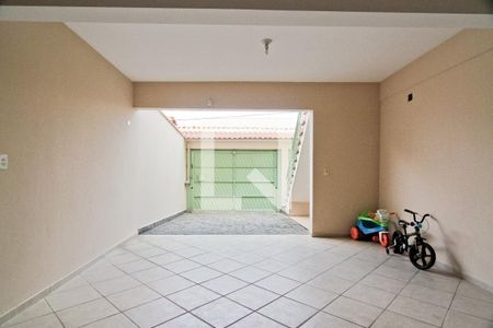 Casa à venda com 168m², 3 quartos e 3 vagasGaragem