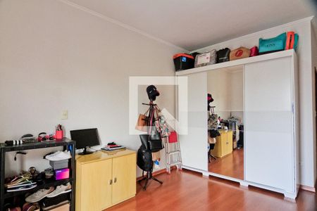 Casa à venda com 168m², 3 quartos e 3 vagasSuíte