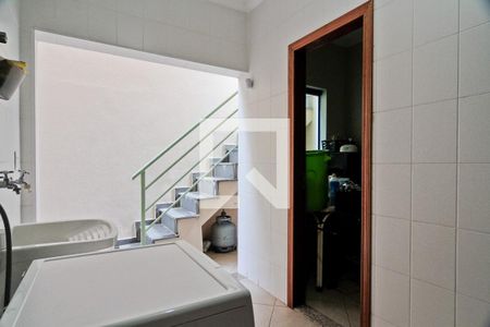 Casa à venda com 168m², 3 quartos e 3 vagasÁrea de Serviço