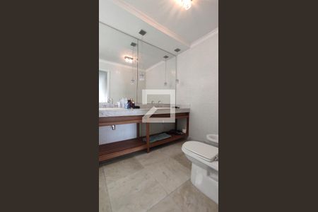 Apartamento à venda com 750m², 5 quartos e 4 vagasBanheiro da Suíte 2