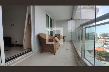 Apartamento à venda com 750m², 5 quartos e 4 vagasVaranda da Suite 2