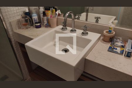 Apartamento à venda com 750m², 5 quartos e 4 vagasBanheiro da Suíte 3