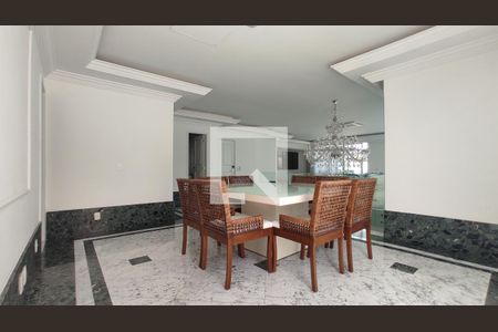 Apartamento à venda com 750m², 5 quartos e 4 vagasSala 2