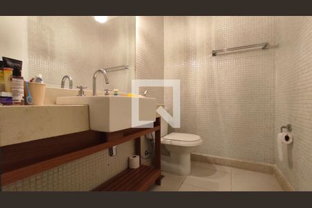 Apartamento à venda com 750m², 5 quartos e 4 vagasBanheiro da Suíte 3