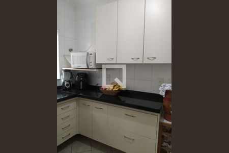 Casa à venda com 168m², 3 quartos e 3 vagasCozinha