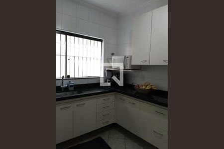 Casa à venda com 168m², 3 quartos e 3 vagasCozinha