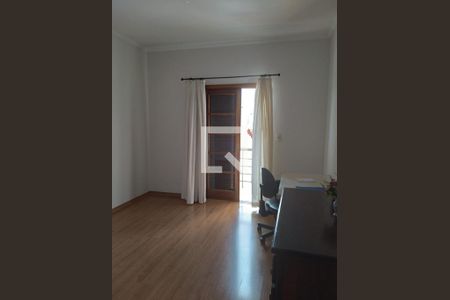 Casa à venda com 168m², 3 quartos e 3 vagasQuarto