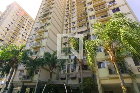 Apartamento à venda com 50m², 2 quartos e 1 vaga Apartamento à venda com 50m², 2 quartos e 1 vagaFachada