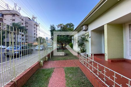 Casa à venda com 130m², 3 quartos e 3 vagasÁrea Externa