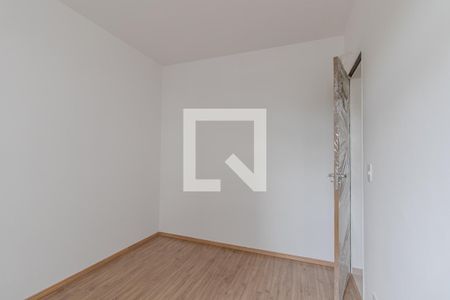 Quarto 2 de apartamento para alugar com 3 quartos, 61m² em Novo Mundo, Curitiba