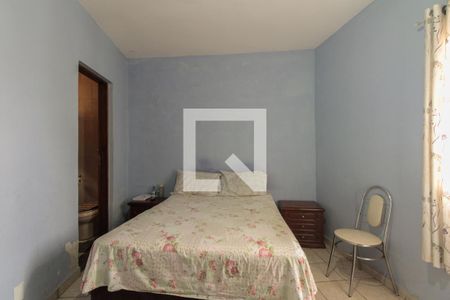 Casa à venda com 100m², 3 quartos e 2 vagasSuíte