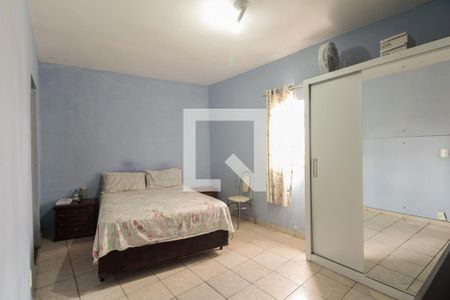 Casa à venda com 100m², 3 quartos e 2 vagasSuíte