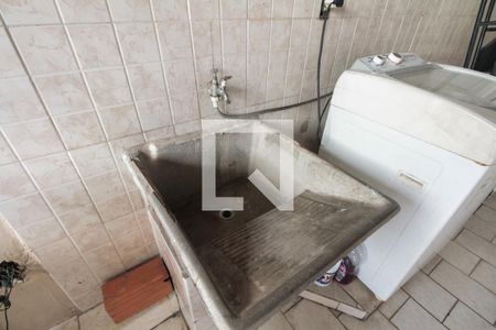 Casa à venda com 100m², 3 quartos e 2 vagasÁrea de serviço