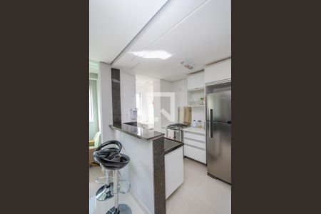 Apartamento para alugar com 70m², 2 quartos e 2 vagas Apartamento para alugar com 70m², 2 quartos e 2 vagasCozinha