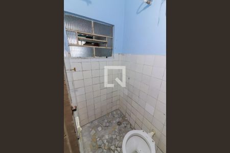 Banheiro de casa para alugar com 1 quarto, 40m² em Vila Dalva, São Paulo