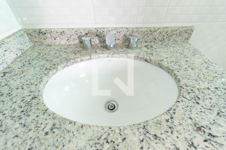 Casa à venda com 190m², 3 quartos e 5 vagasBanheiro Suíte 2