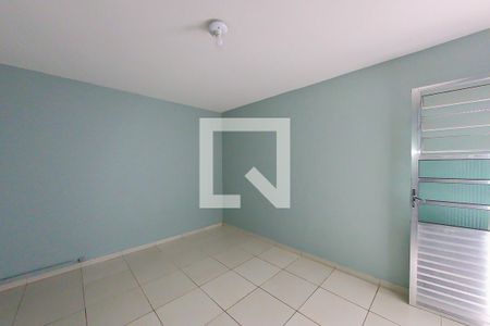 Sala/Quarto de casa para alugar com 1 quarto, 23m² em Parque Ramos Freitas, São Paulo