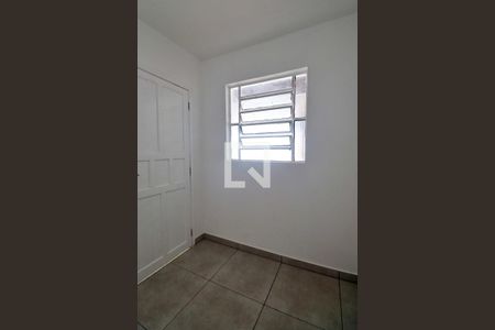 Casa à venda com 120m², 2 quartos e 1 vagaQuarto de Serviço
