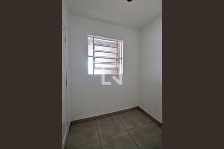 Casa à venda com 120m², 2 quartos e 1 vagaQuarto de Serviço