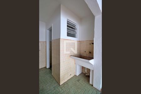 Casa à venda com 120m², 2 quartos e 1 vagaÁrea de Serviço