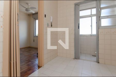 Cozinha de apartamento à venda com 1 quarto, 50m² em Glória, Porto Alegre
