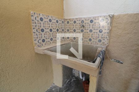 Casa para alugar com 45m², 1 quarto e sem vagaDetalhe da area de serviço