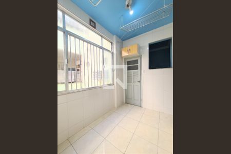 Apartamento à venda com 108m², 3 quartos e 1 vaga Apartamento à venda com 108m², 3 quartos e 1 vagaÁrea de Serviço