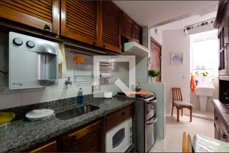 Apartamento à venda com 169m², 3 quartos e 2 vagasCozinha 