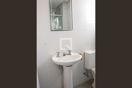 Apartamento para alugar com 80m², 3 quartos e 1 vaga Apartamento para alugar com 80m², 3 quartos e 1 vagaBanheiro Corredor
