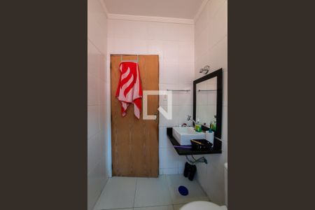Casa à venda com 350m², 2 quartos e 2 vagasBanheiro 1